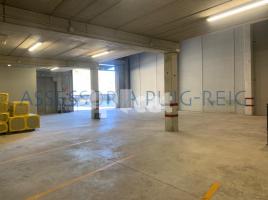 Industrial, 850.00 m², almost new