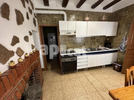 Houses (terraced house), 216.00 m², Plaza Bisbe Comelles, 3A