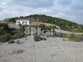 , 50.00 m², Calle Polígomo 211, parcela 108