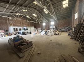 Nave industrial, 390.00 m², Partida Vallcalent