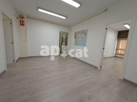 For rent office, 68.00 m², close to bus and metro, Calle dels Enamorats