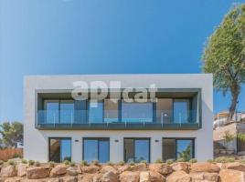 Houses (detached house), 265.00 m², almost new
