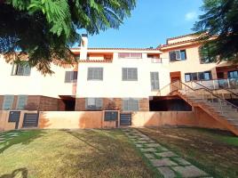 Houses (terraced house), 290.00 m², almost new, Calle de les Roses