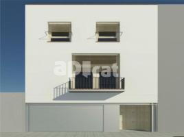 дома (Рядный дом), 189.00 m², pядом автобусный и железнодорожный, новый, Calle de les Casernes, 15