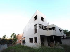 Houses (terraced house), 356.00 m², almost new