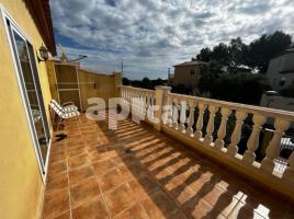 Houses (terraced house), 148.00 m², almost new, Calle ROMER
