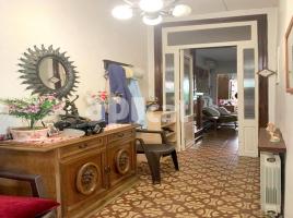 Flat, 257.00 m², near bus and train, Calle GUIFRÉ