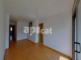 Flat, 93.00 m², near bus and train, almost new, Calle de Girona