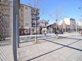 Local comercial, 682.00 m²