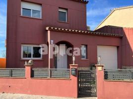 Houses (terraced house), 189.00 m², almost new
