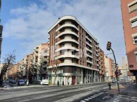 , 370.00 m², fast neu, Avenida de les Garrigues