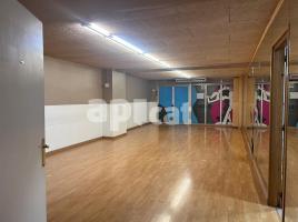 For rent business premises, 290.00 m², Calle Enric Granados