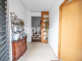 Houses (terraced house), 204 m², almost new, Zona