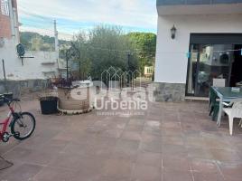 Houses (terraced house), 175 m², almost new, Zona