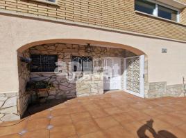 Houses (terraced house), 230 m², almost new, Zona