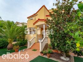 Houses (detached house), 269 m², almost new, Zona