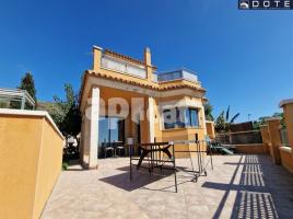 Houses (detached house), 256 m², almost new, Zona