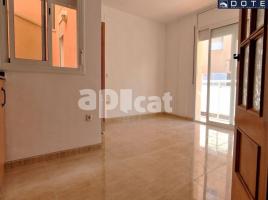 Flat, 66 m², almost new, Zona