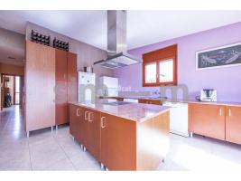 Detached house, 292.00 m², almost new