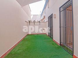 Flat, 129 m², almost new, Zona