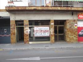 For rent shop, 90.00 m², Calle de Josep Coroleu, 109
