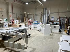 Nave industrial, 876.00 m²