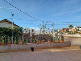 Houses (detached house), 298.00 m², near bus and train