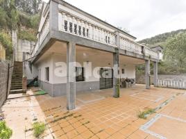 Houses (detached house), 414.00 m², near bus and train, almost new