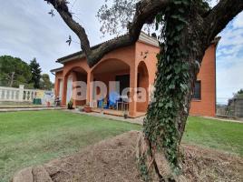 Houses (villa / tower), 138.00 m², almost new