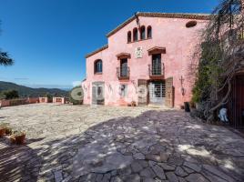 Houses (country house), 936.00 m², close to bus and metro