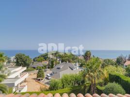 Houses (villa / tower), 361.00 m², almost new