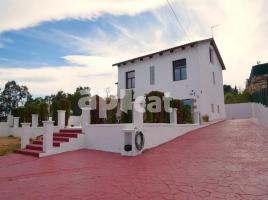 Houses (villa / tower), 223.00 m², almost new, Calle Calle