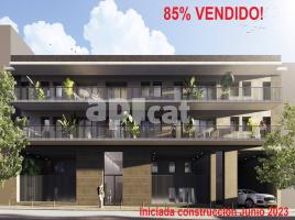 新建築 - Pis 在, 95.61 m², 附近的公共汽車和火車, COMERÇ 15