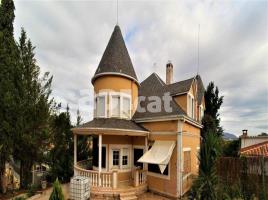 Houses (detached house), 362.00 m², near bus and train