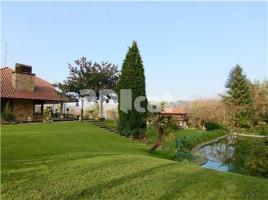 Houses (detached house), 890.00 m², near bus and train