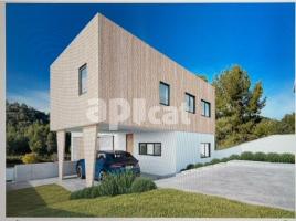 New home - Houses in, 324.00 m², near bus and train