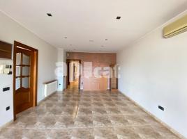 Houses (terraced house), 408.00 m², near bus and train, almost new