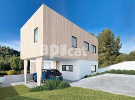 Houses (detached house), 299.00 m², near bus and train