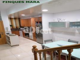 Houses (detached house), 165.00 m², near bus and train, almost new, Centre - Casco Antiguo