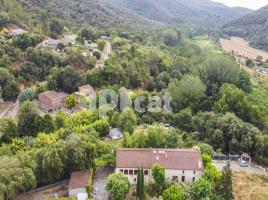 Houses (country house), 1070.00 m², near bus and train