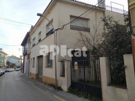 Houses (detached house), 142.00 m², near bus and train