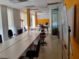 For rent office, 765.00 m²