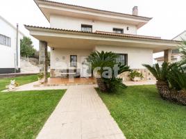 Houses (detached house), 336.00 m², near bus and train, Abrera