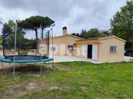Houses (villa / tower), 130.00 m², almost new
