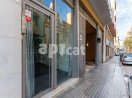 For rent business premises, 247.00 m², Calle de Santa Carolina