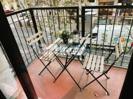 Flat, 86.00 m², close to bus and metro, Hospital Clinic