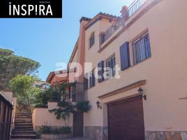 Houses (detached house), 140.00 m², almost new