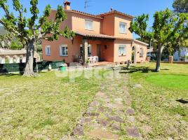 Houses (villa / tower), 176.00 m²