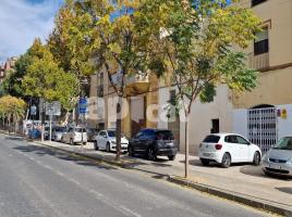 Houses (terraced house), 208.00 m², near bus and train, Valls