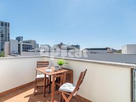 Flat, 76.00 m², near bus and train, almost new, El Poblenou